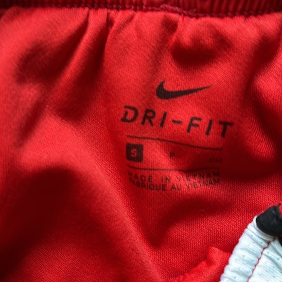 Nike red tempo running shorts, size small - Picture 6 of 8